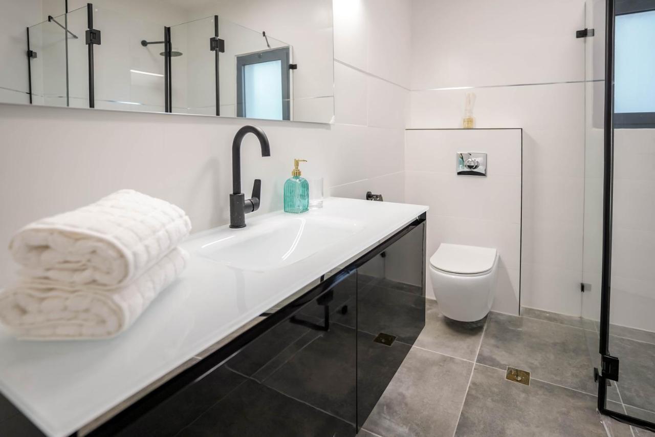 וילה רוני בריכה מחוממת Villa Roni Heated Pool Eilat Bagian luar foto