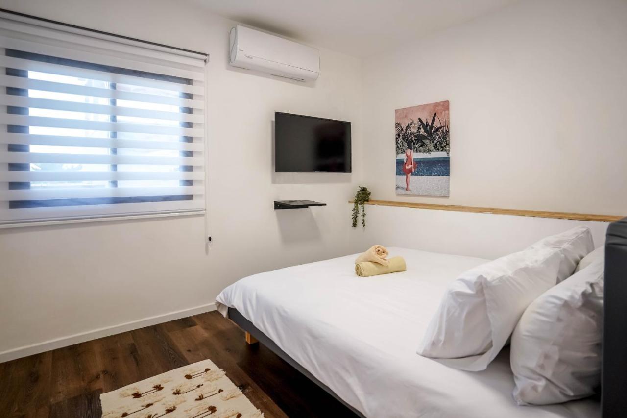 וילה רוני בריכה מחוממת Villa Roni Heated Pool Eilat Bagian luar foto