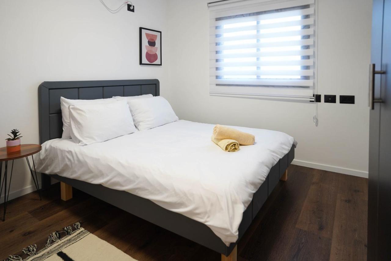 וילה רוני בריכה מחוממת Villa Roni Heated Pool Eilat Bagian luar foto