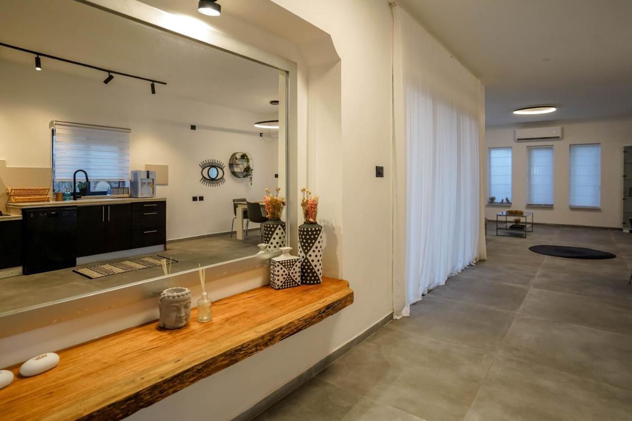 וילה רוני בריכה מחוממת Villa Roni Heated Pool Eilat Bagian luar foto