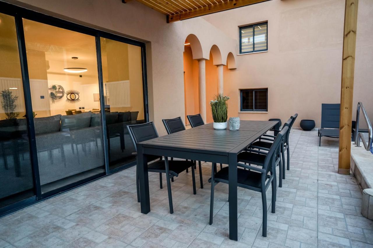 וילה רוני בריכה מחוממת Villa Roni Heated Pool Eilat Bagian luar foto